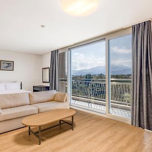 Kensington Resort Seorak Beach