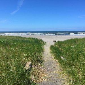 Long Beach Camping Resort Yurt 8